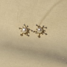 春分新生-花苞珍珠環抱耳環