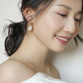 古典鏤空-珍珠菓線圈耳環